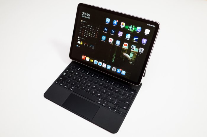 【レビュー】iPad Pro 11インチ用「Magic Keyboard」を購入。比較して分かった利点・欠点。 | Sheklog